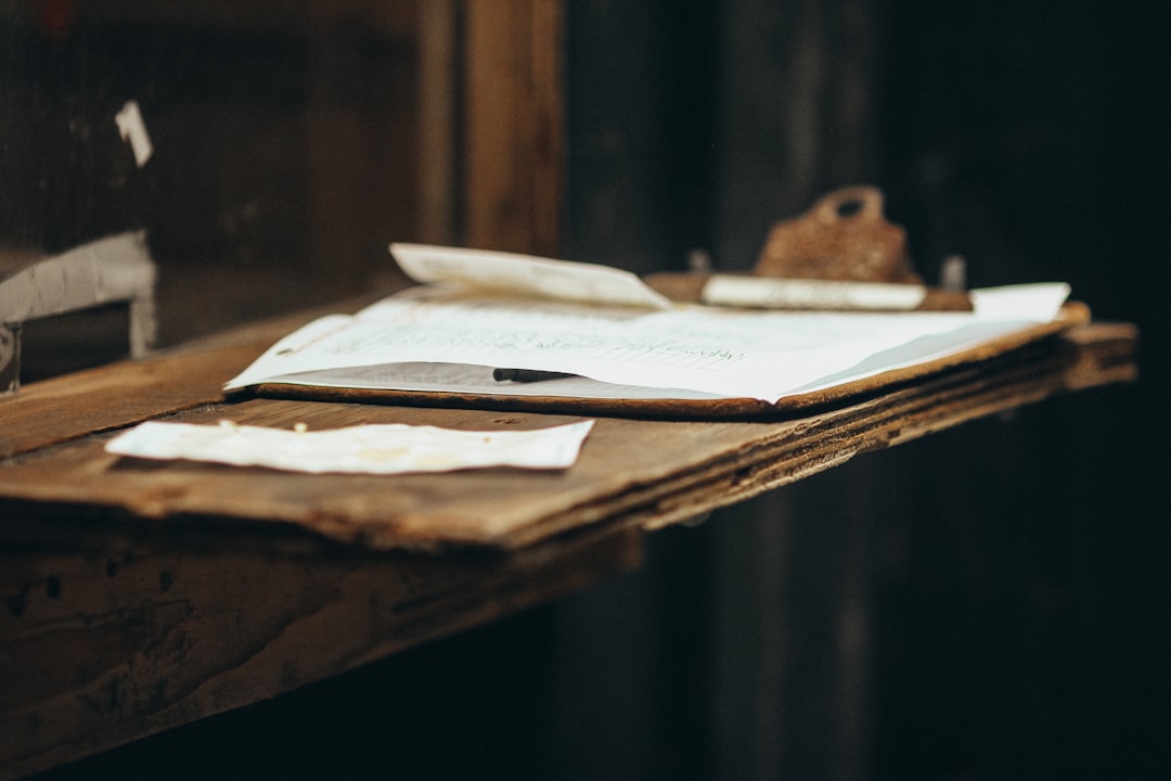 Klient żąda zwrotu pieniędzy po wykonanej usłudze: kiedy musisz oddać